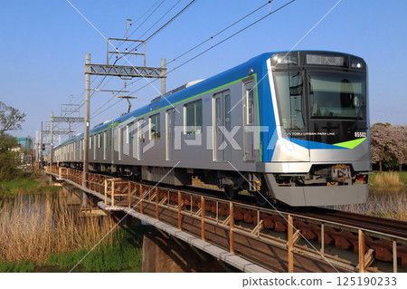 [TD] Tobu Noda Line 80000 Series Train in Spring 125190233