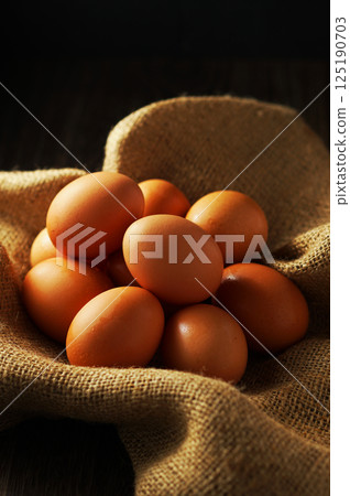 Fresh eggs (red eggs) Fresh eggs (red eggs) 125190703