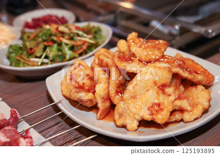 Chinese food. sweet and sour pork fried 125193895