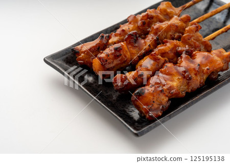 Delicious yakitori on a white background 125195138