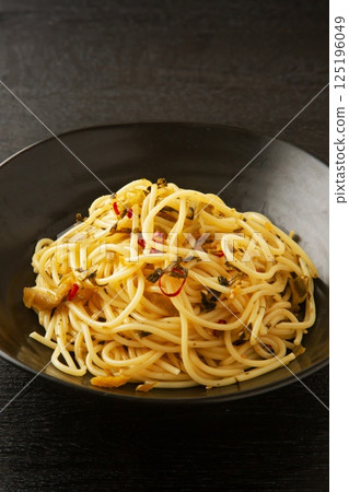 Takana Spaghetti Takana Spaghetti 125196049