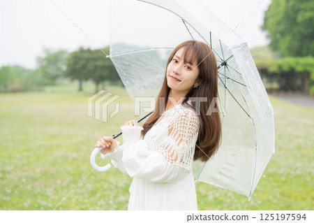 Beautiful Japanese women 125197594