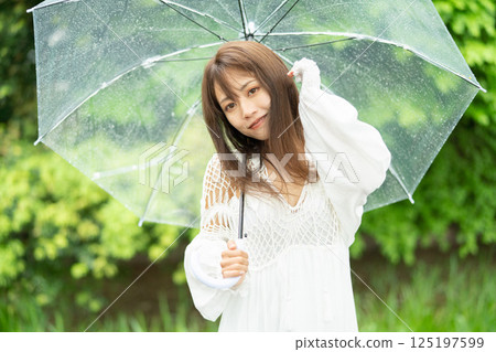 Beautiful Japanese women 125197599