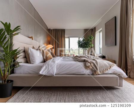 Stylish bedroom 125198109