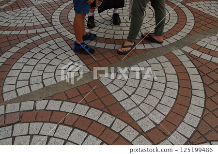 磚瓦圓形鵝卵石 2 125199486