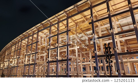 Osaka Expo: Beautiful night view of the large roof ring 125201115