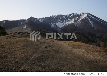 Spring in Tottori Prefecture with snow still remaining on the north face of Mt. Hoki Daisen Spring in Tottori Prefecture with snow still remaining on the north face of Mt. Hoki Daisen 125203152