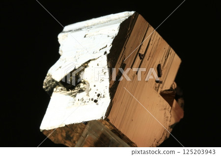 Pyrite 125203943