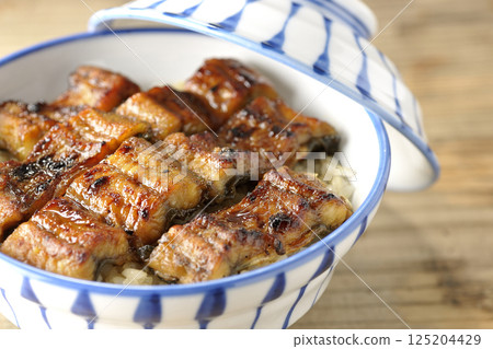 鰻丼 125204429