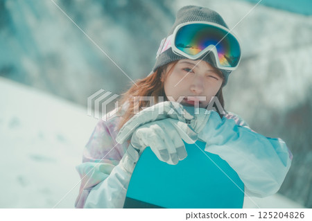 snowboarder, snowboard, snowboarding 125204826