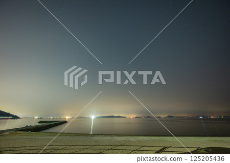 Beautiful spring starry sky in Yorishima Town, Asakuchi City, Okayama Prefecture, Japan Beautiful spring starry sky in Yorishima Town, Asakuchi City, Okayama Prefecture, Japan 125205436