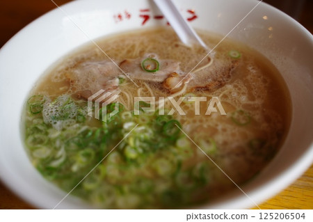 pork bone ramen 125206504