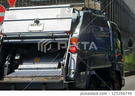Garbage truck (garbage truck) image 125208740