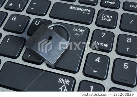 Close-up padlock and computer keyboard. 3d illustration. 125208829