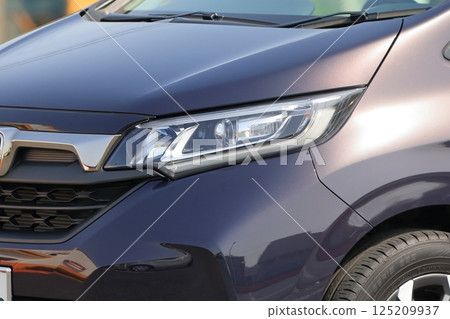 Car headlight image Car headlight image 125209937