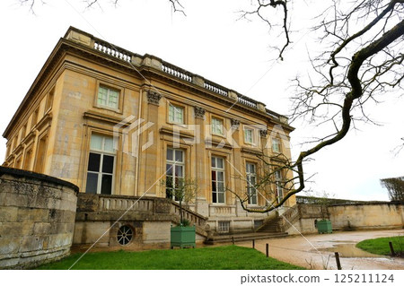 Petit Trianon of the Palace of Versailles, a World Heritage Site 125211124