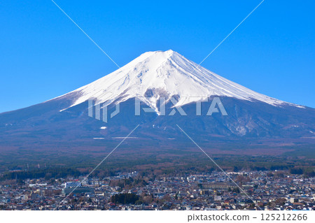 春 富士吉田市 富士山 125212266