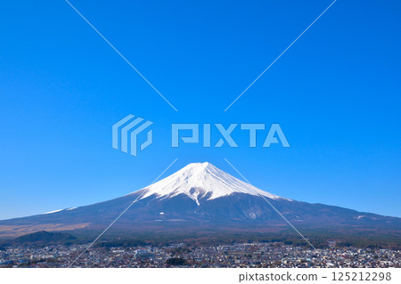 Spring Fujiyoshida city Mt. Fuji 125212298