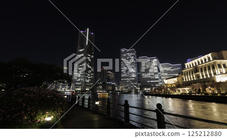 Minato Mirai night view (spring) 125212880