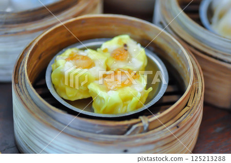 steamed shrimp ball , Chinese steamed dumpling or dim sum or Chinese dumpling 125213288