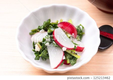 Radish pickled in salt and koji 125213462