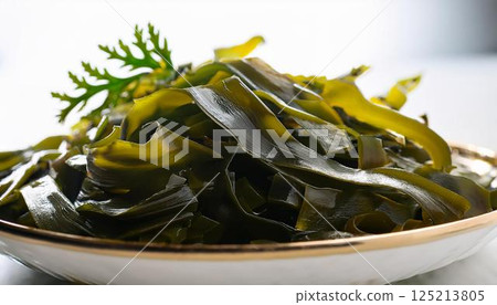 Glossy and thick high-quality raw kelp 4 125213805