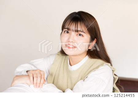 Female portrait 125214455