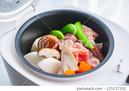 電鍋燉菜的食材 125217332