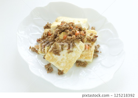 Tofu steak with meat miso sauce 125218392