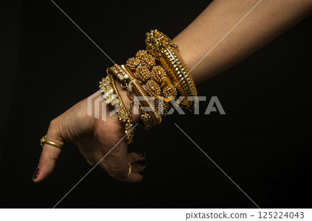 Khmer apsara traditional dance performer hand gesture in cambodia Khmer apsara traditional dance performer hand gesture in cambodia 125224043