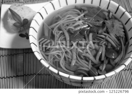 Sake wheat noodles 125226796