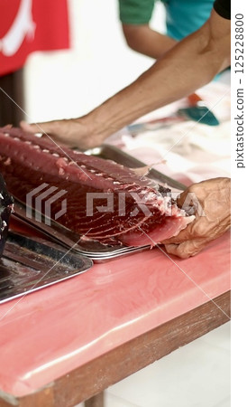 切魚表演 125228800