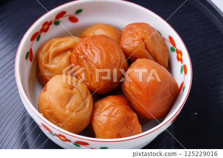 Wakayama pickled plum Wakayama pickled plum 125229016