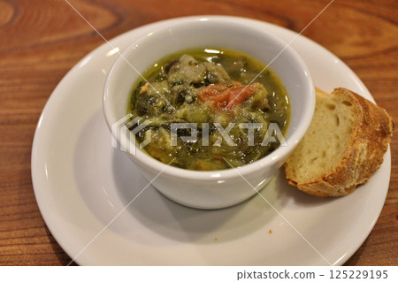 義大利菜:蔬菜湯 義大利菜:蔬菜湯 125229195