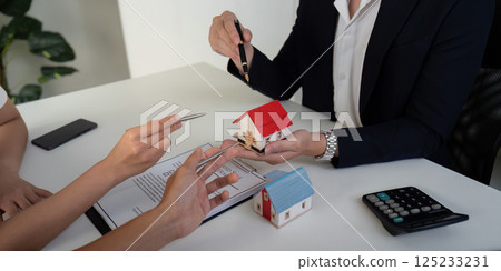 Home Inspection and Model Evaluation. An interactive discussion about prospective homes with the real estate agent. 125233231