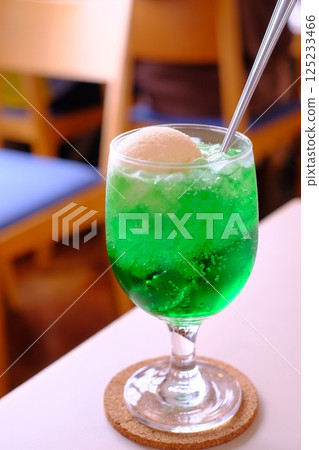 Cream soda at a coffee shop 125233466