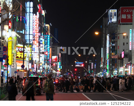 Bustling Shinjuku Kabukicho at night - Cityscape (March 2025) Bustling Shinjuku Kabukicho at night - Cityscape (March 2025) 125234222