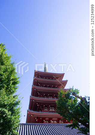 藍天下的淺草寺五重塔 125234999