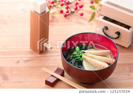 嫩竹筍湯（竹筍海帶湯） 125237034