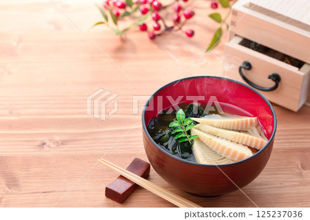 嫩竹筍湯（竹筍海帶湯） 125237036