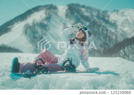 snowboarder, snowboard, snowboarding 125238060