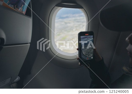從高知縣旅行的飛機內部拍攝 從高知縣旅行的飛機內部拍攝 125240005