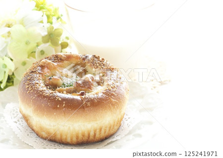 牛肉燉麵包 125241971