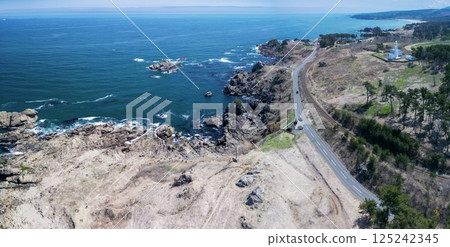 Aerial photography of the springtime Tanesashi Coast in Aomori Prefecture, taken with a drone in Hachinohe City 125242345