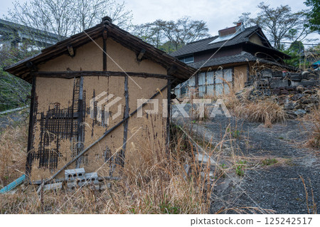 A very old and beautiful building seen in Niimi City, Okayama Prefecture, Japan 125242517
