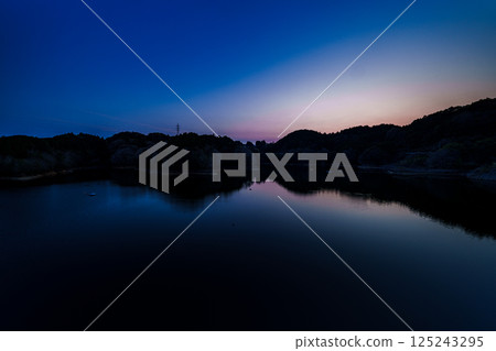 After sunset, the lake surface turns a sunset color at Nara Nunome Dam 4 125243295