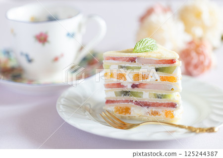 Mille crepes filled with fruit 125244387