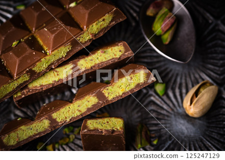 Dubai chocolate with kadayif pistachio filling Dubai chocolate with kadayif pistachio filling 125247129