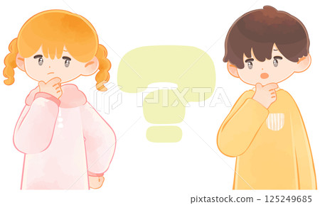 孩子們帶著困惑的表情和問號思考，女孩和男孩 125249685