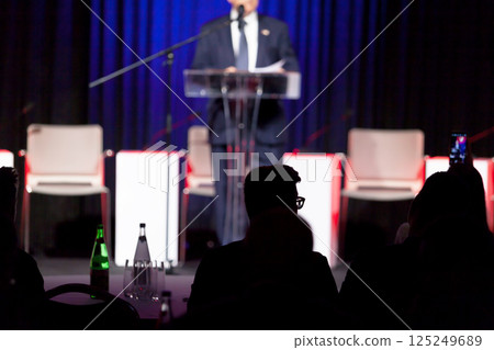 Speaker at business conference or presentation 125249689